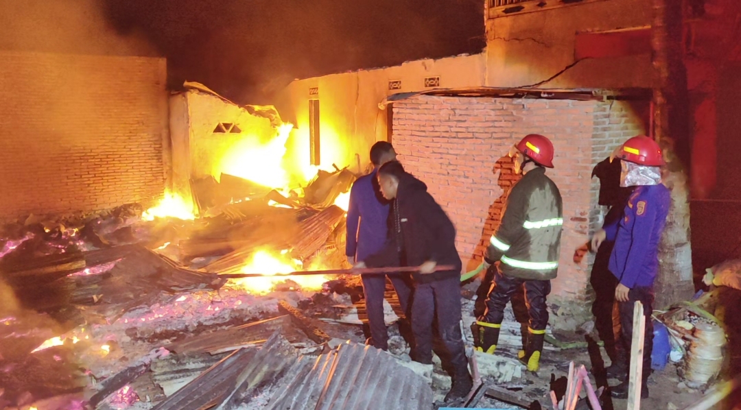 Kesaksian Mencekam Warga Galung Tulu: “Kami Sedang Tarawih, Tiba-Tiba Terdengar Ledakan”