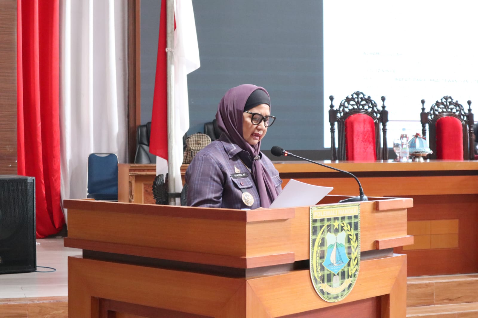 Sampaikan Jawaban Bupati, Wabup Polman Beberkan 4 Langkah Strategis Dongkrak Kemandirian Fiskal
