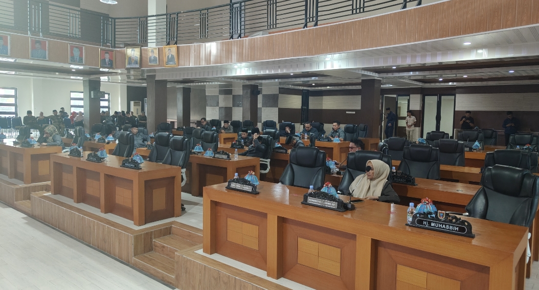 Tak Kuorum, Rapat Paripurna Persetujuan Penetapan Raperda Pesantren Ditunda