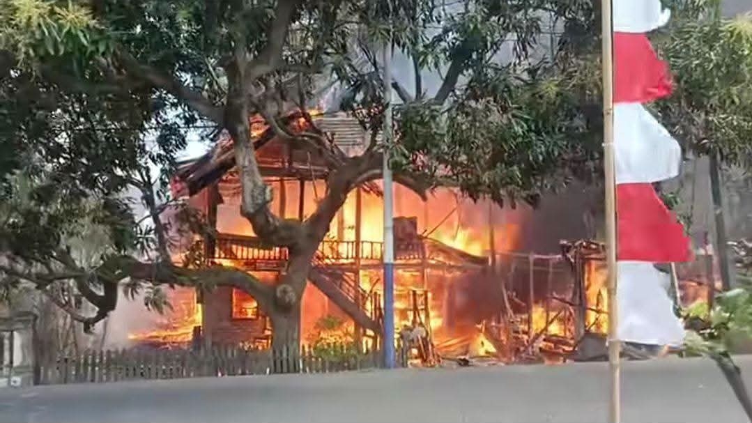 Kebakaran Rumah di Limboro Polman, 3 Orang Meninggal Dunia